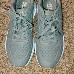Sketchers shoes