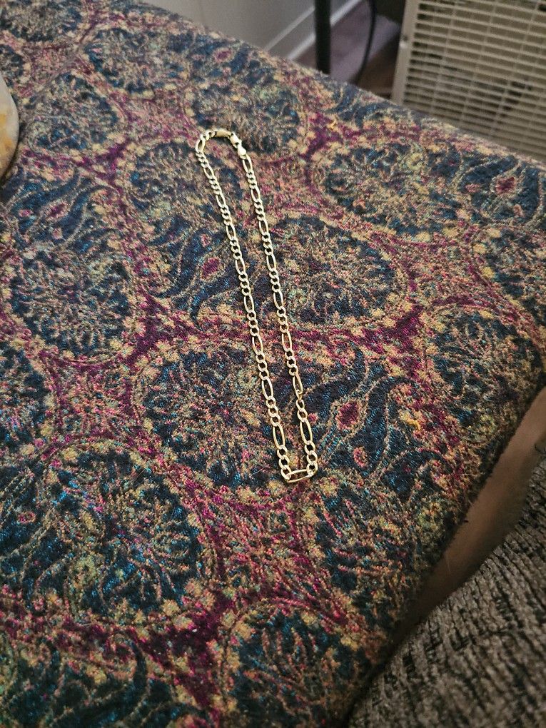 14 Karat Yellow Gold Chain