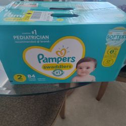 Pampers Swaddlers Size 2