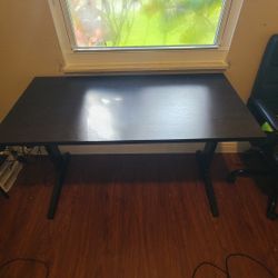Used Office Desk.  (LOSING HOME SALE All Items Must Go  By 6/29)