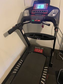 Sole treadmill