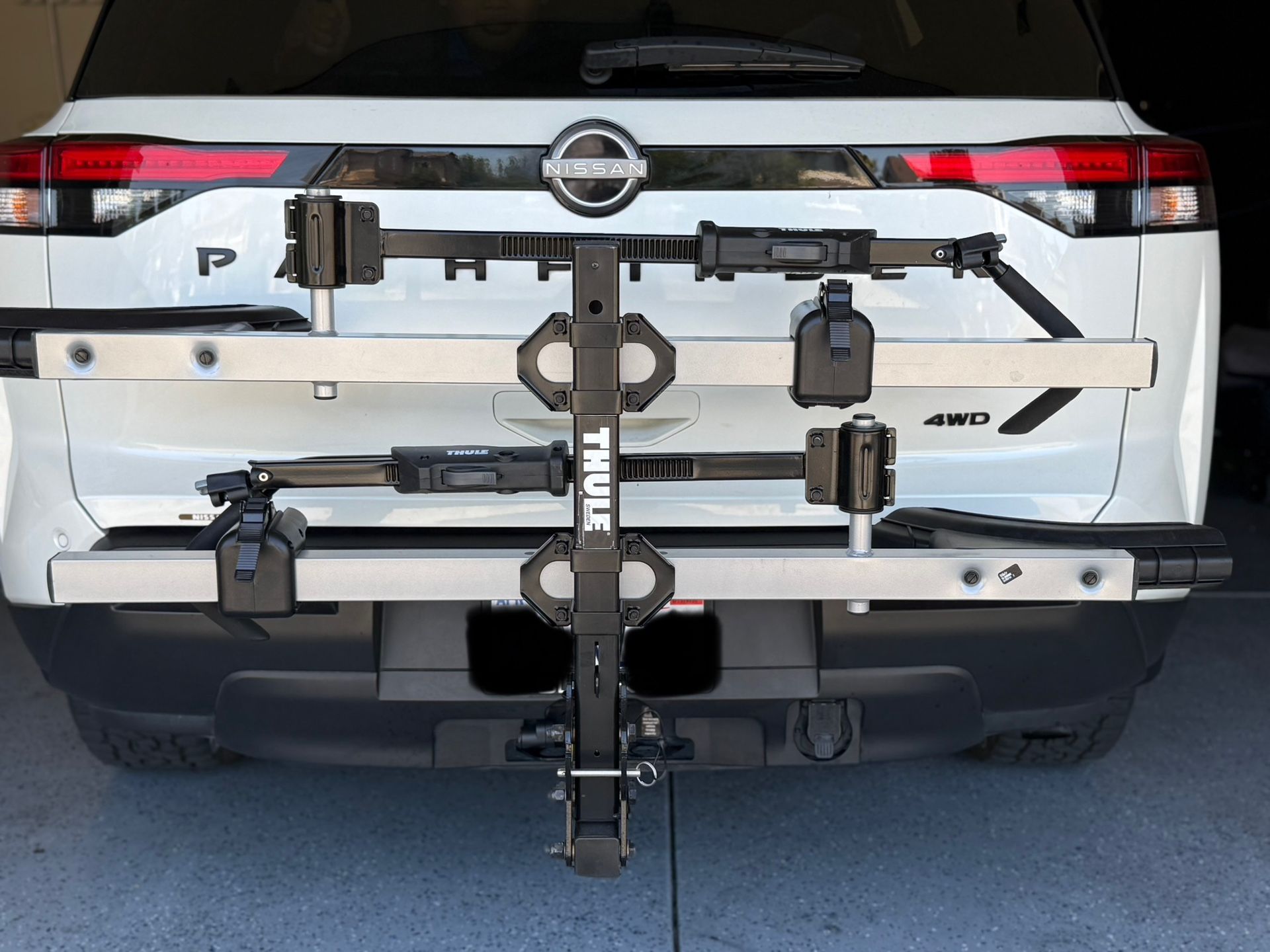 Thule T2 916XTR Bike Hitch Rack (2” hitch).