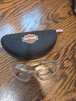Harley-Davidson glasses in case