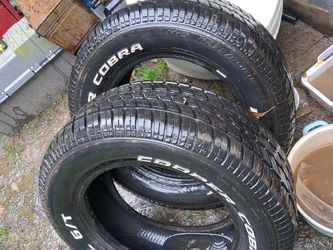 Tires pair