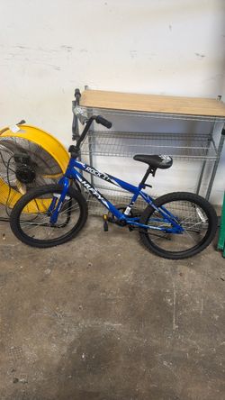 Huffy Rock It Kids BMX Bike Blue