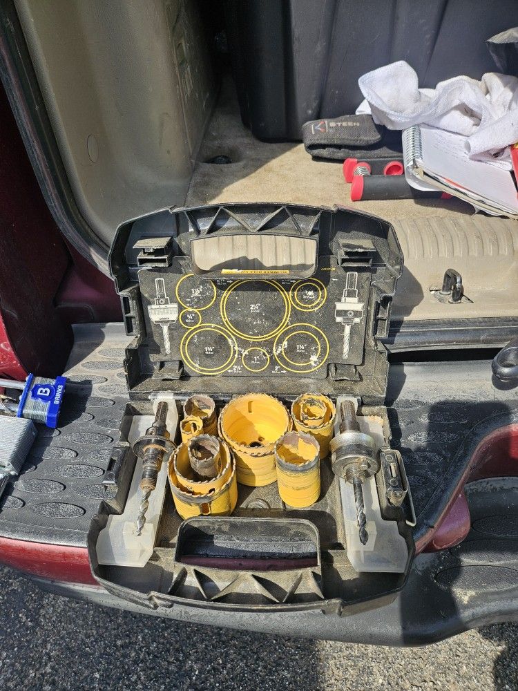 Dewalt Hole Drill