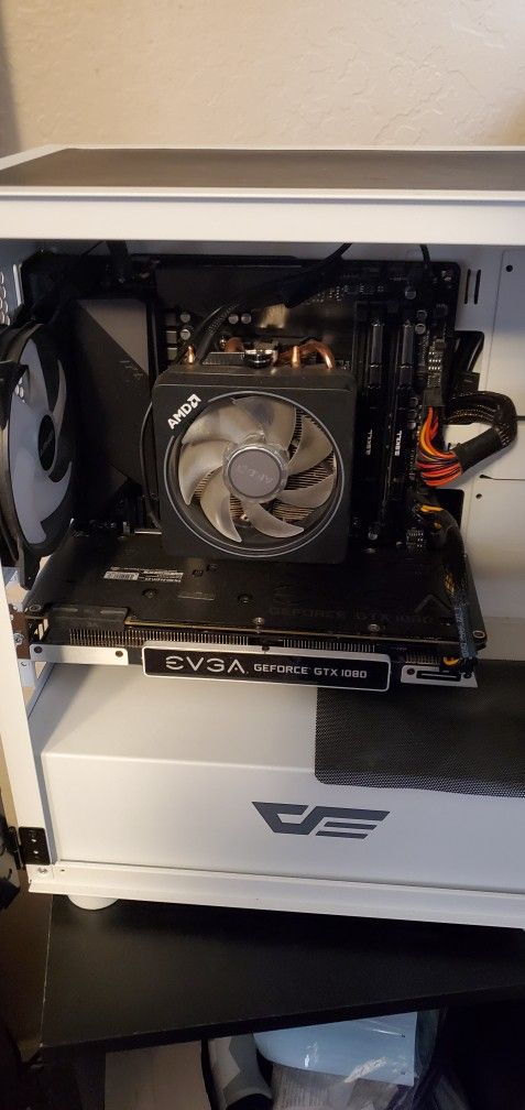 Gtx 1080, Ryzen 7 3700x - Excellent Condition PC
