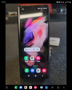 Selling my Galaxy fold 3 asking $700