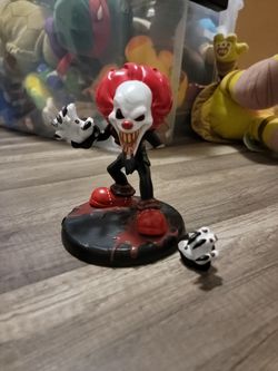 Spirit Halloween Crouchy Collectible 2022