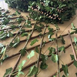 🌿 Set of 14 Expandable Faux Ivy Garden/Privacy Panels / Photo Booth Backdrop 