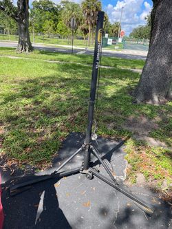 Hit away PTS - baseball tee - portable training station with wheels