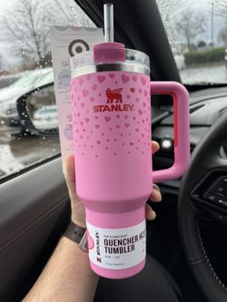 Stanley X Target Valentine’s Day 40 oz