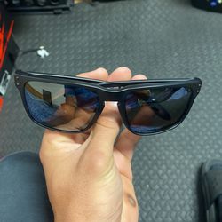 CYCLONE SUNGLASSES for Sale in Jacksonville, FL - OfferUp