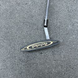 Golf putter