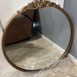Gold Mirror 24”