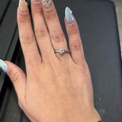 10kt Natural Diamond White Gold Ring 