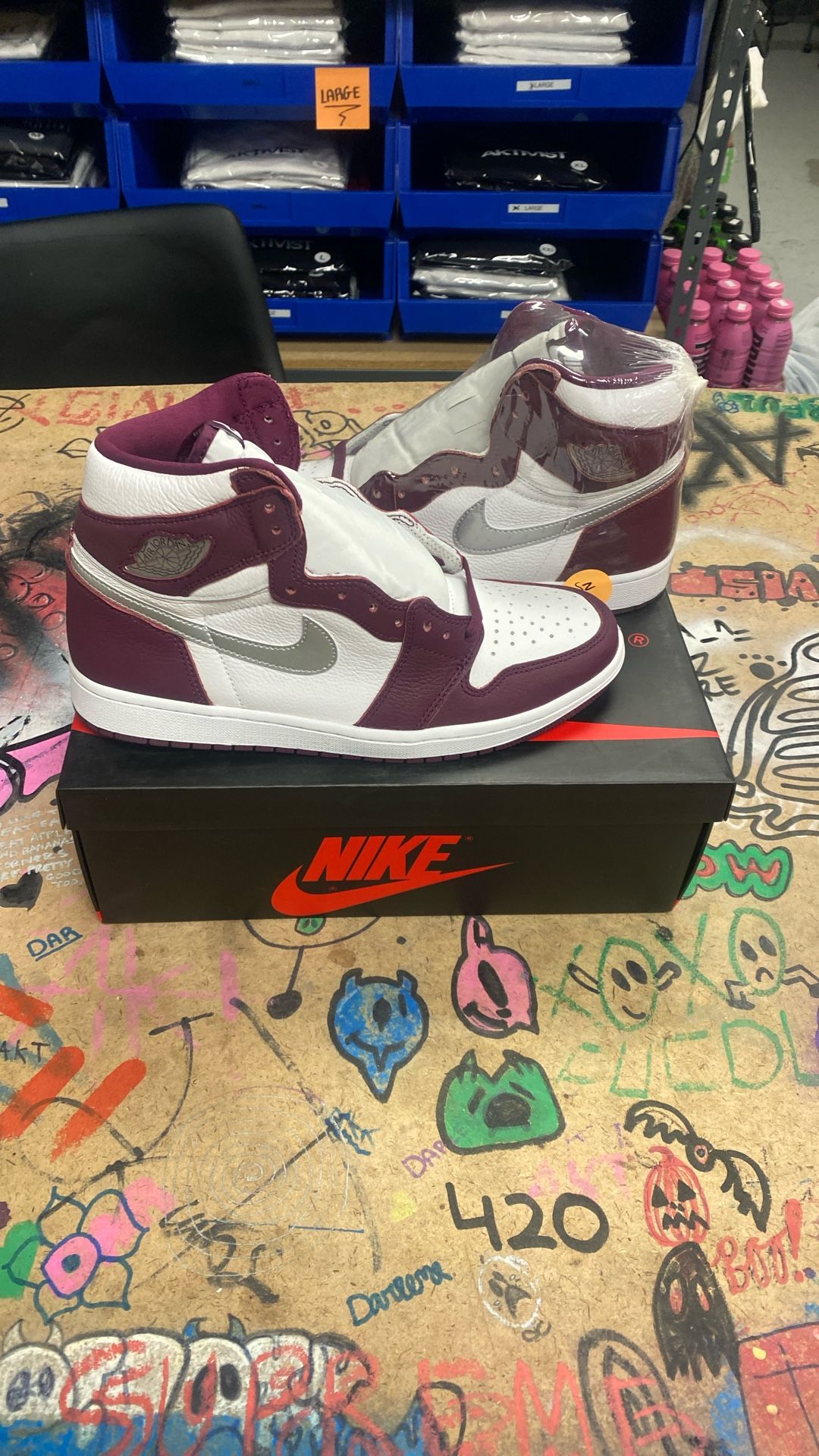 Jordan 1 Retro High OG Bordeaux