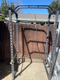 Squat rack