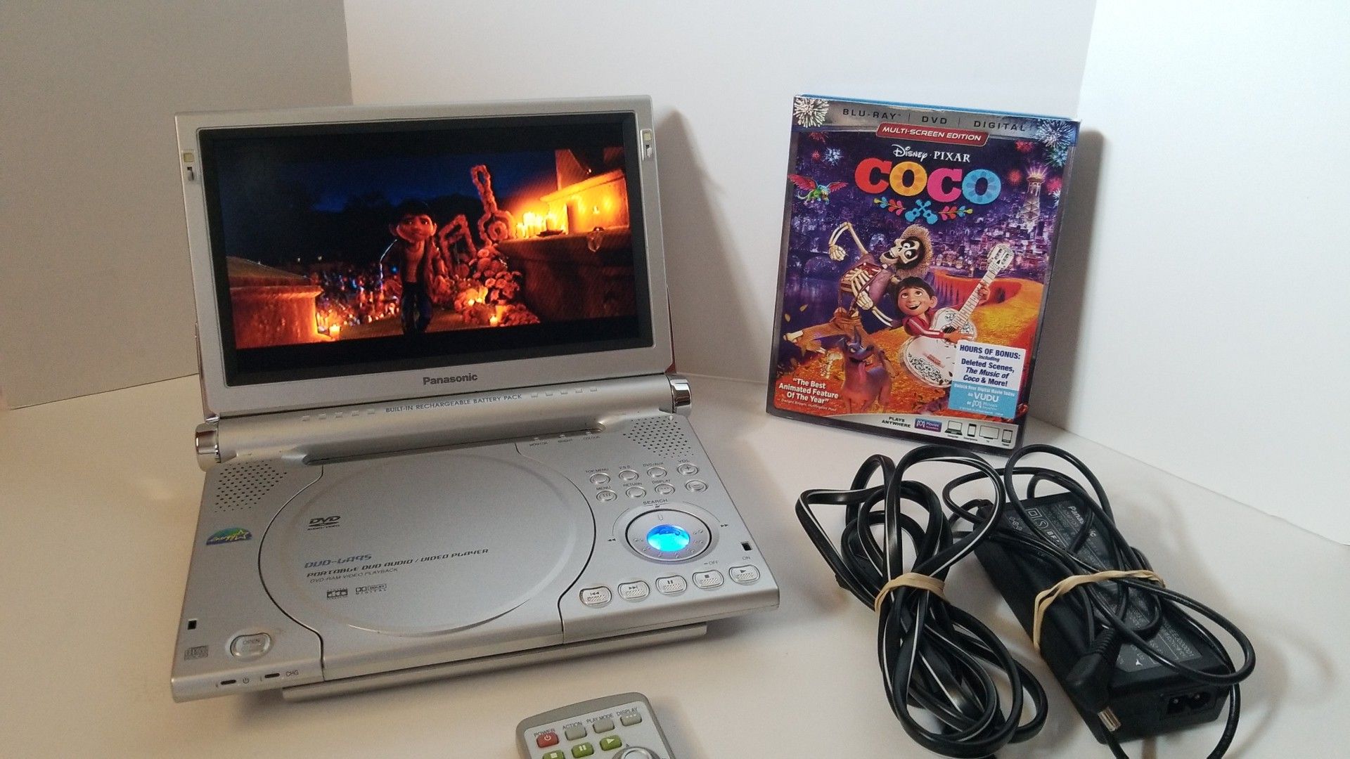 パナソニック ポータブルDVDプレイヤー DVD-LA95 Panasonic ポータブル