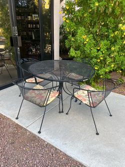 Vintage 5 piece patio dining set ( can deliver for $10 )