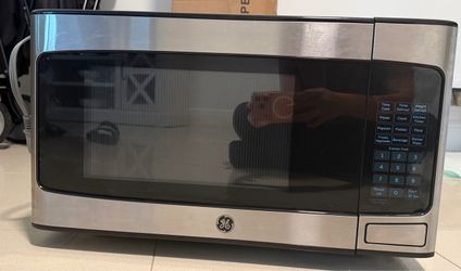 2024 GE Stainless Steel Microwave (1.1 Cu. Ft.)