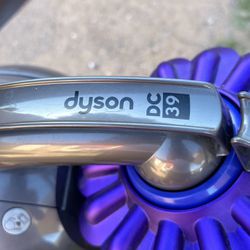 dyson ball dc39 vacuum 