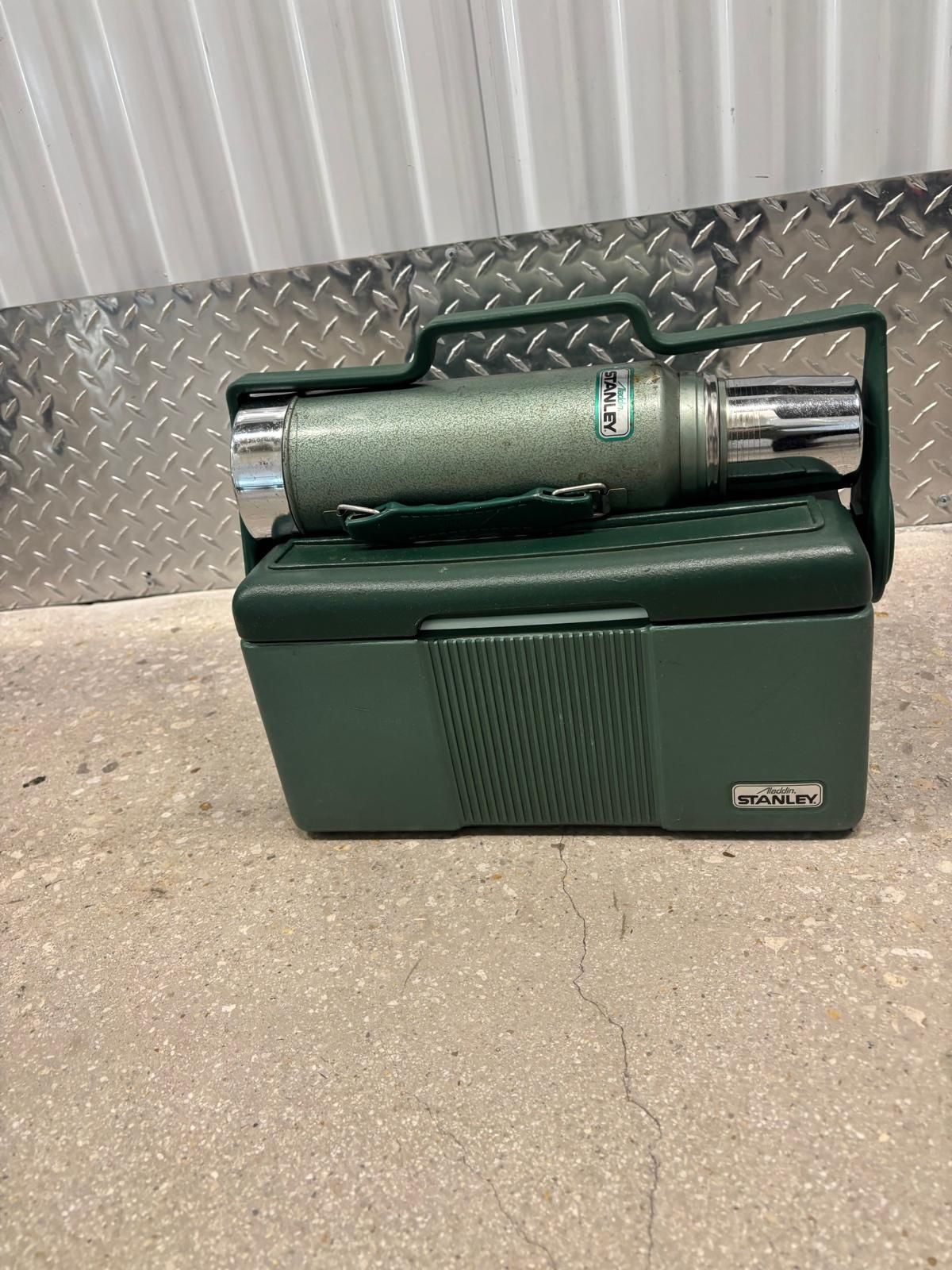 Vintage Stanley Thermos & Lunchbox Combo, the Aladdin model, in green…in good condition 