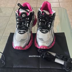 Balenciaga runners