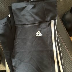 Women’s Size Medium Adidas Leggings 