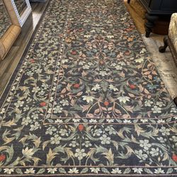 Bavni-8‘ X 10‘ Green Floral Area Rug