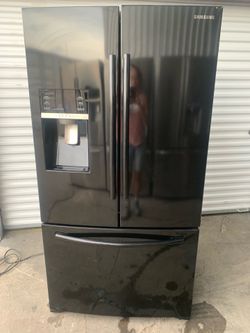 Beautiful fridge $320 no issues