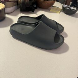 Yeezy Adidas Grey Slides 