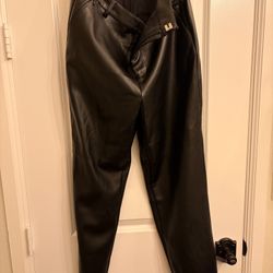Good American Faux Leather Straight Leg Pants