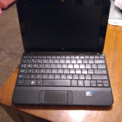 Mini Hp Laptop With Charger And Bag