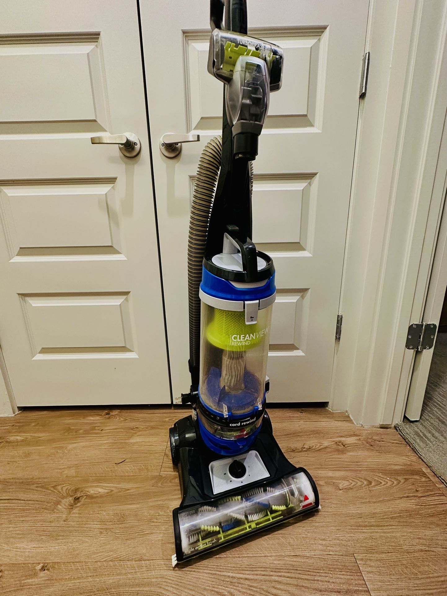 Bisseel Vacuum Cleaner