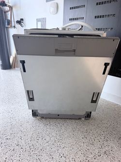 Gaggenau Built-In Dishwasher with Drain Hose