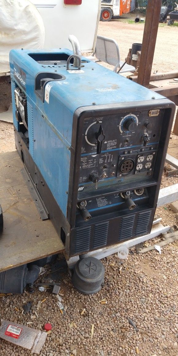Miller Trailblazer 251 NT