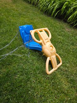 Kids swing