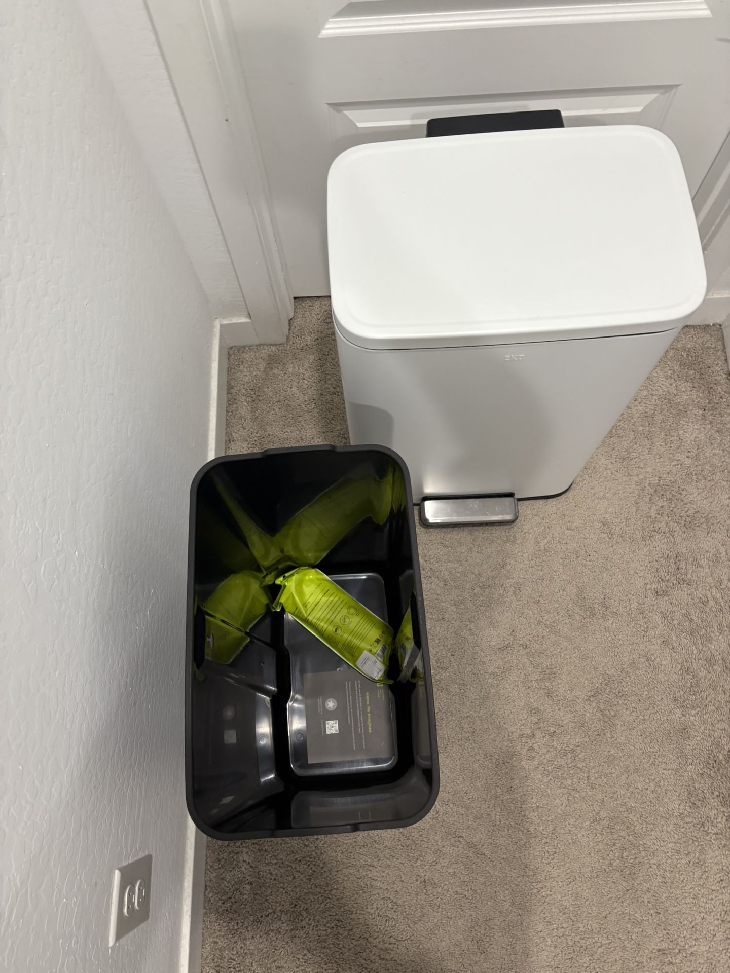 White 13 Gallons Stainless Steel Trash Can