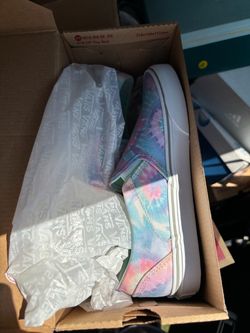 New women’s vans