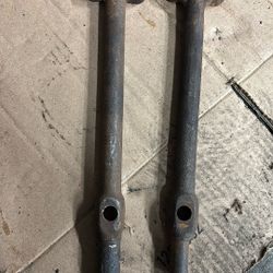 59  Impala Lower A Arm Shaft 