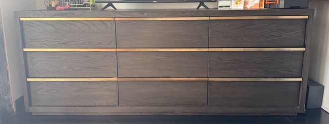 RH BEZIER 9 DRAWER DRESSER