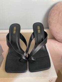 black heels miss lola