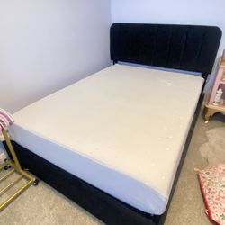 Size Full upholstered Platform Bed Frame And Mattress
