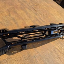 2018-2024 Chevrolet CAMARO ZL1 upper Grill.  Brand New Oem!