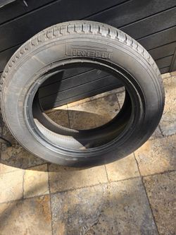 Single Tire Like New 235 65 19 Inch