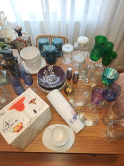 Kitchen Table Top Household Items Sale