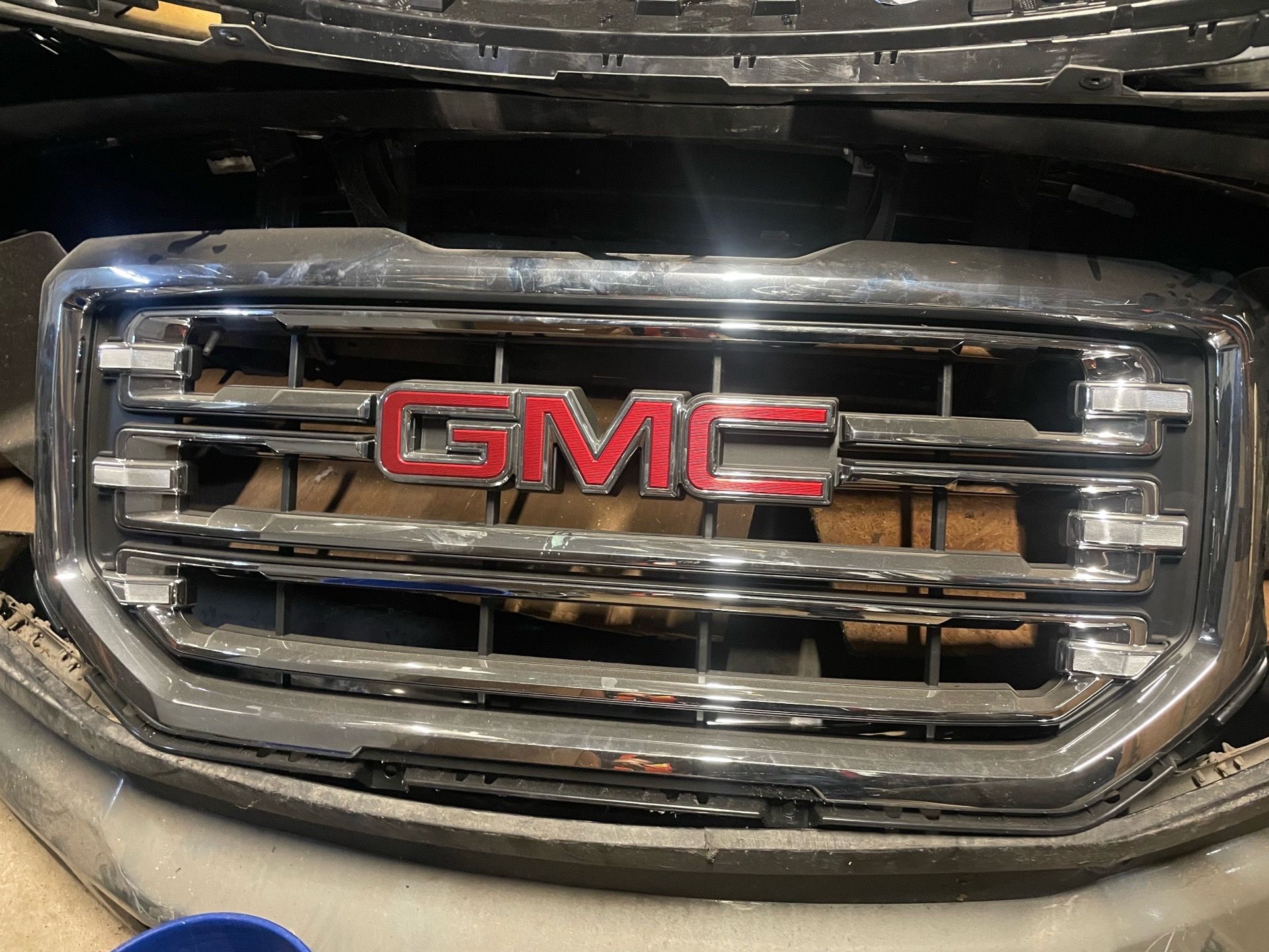 GRILL 2016-2018 GMC SIERRA