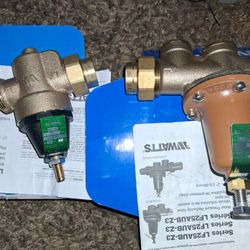 2 WATTS ¾" WATER PRESSURE REDUCING VALVES