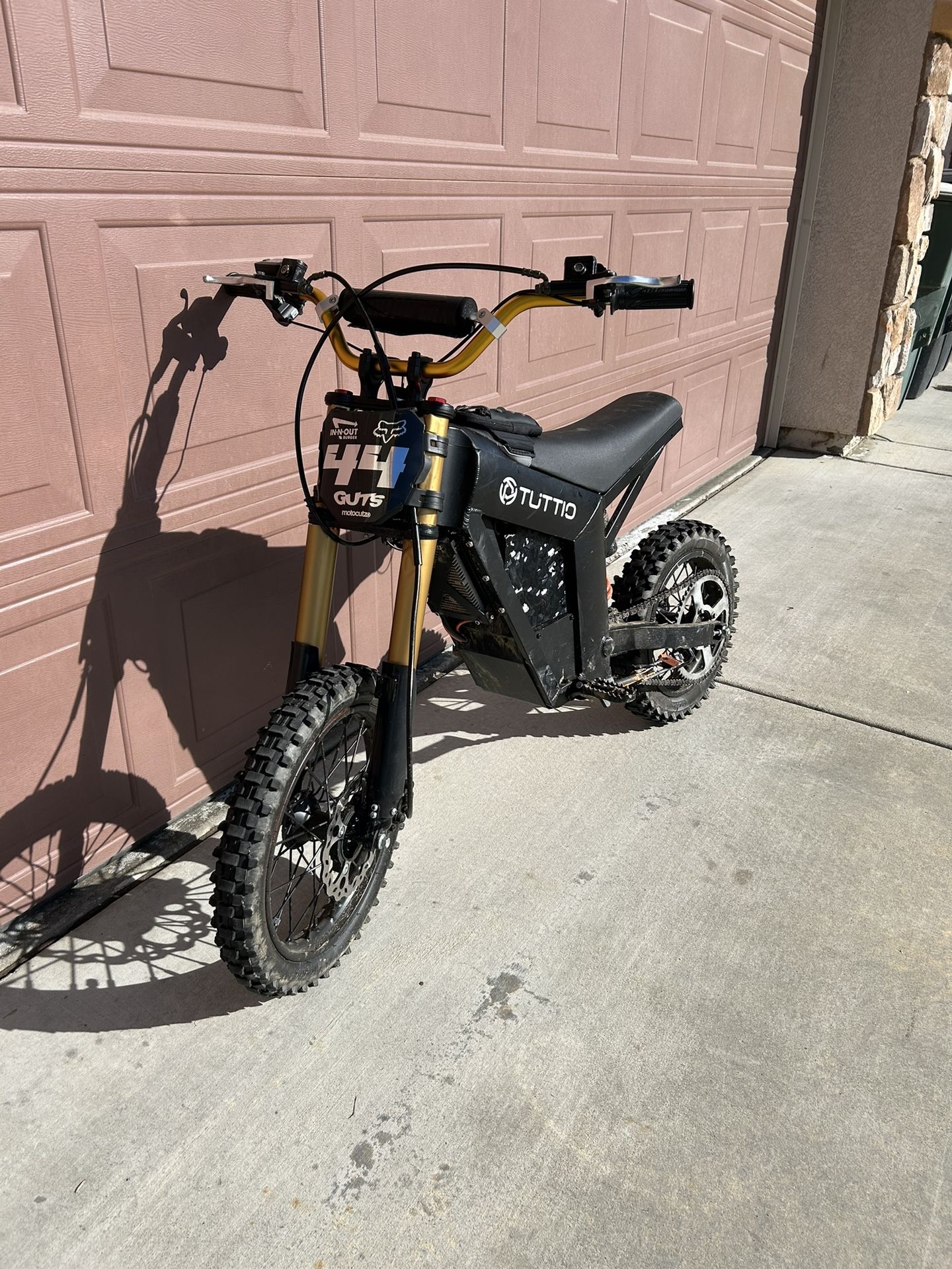 Tuttio eletric dirtbike